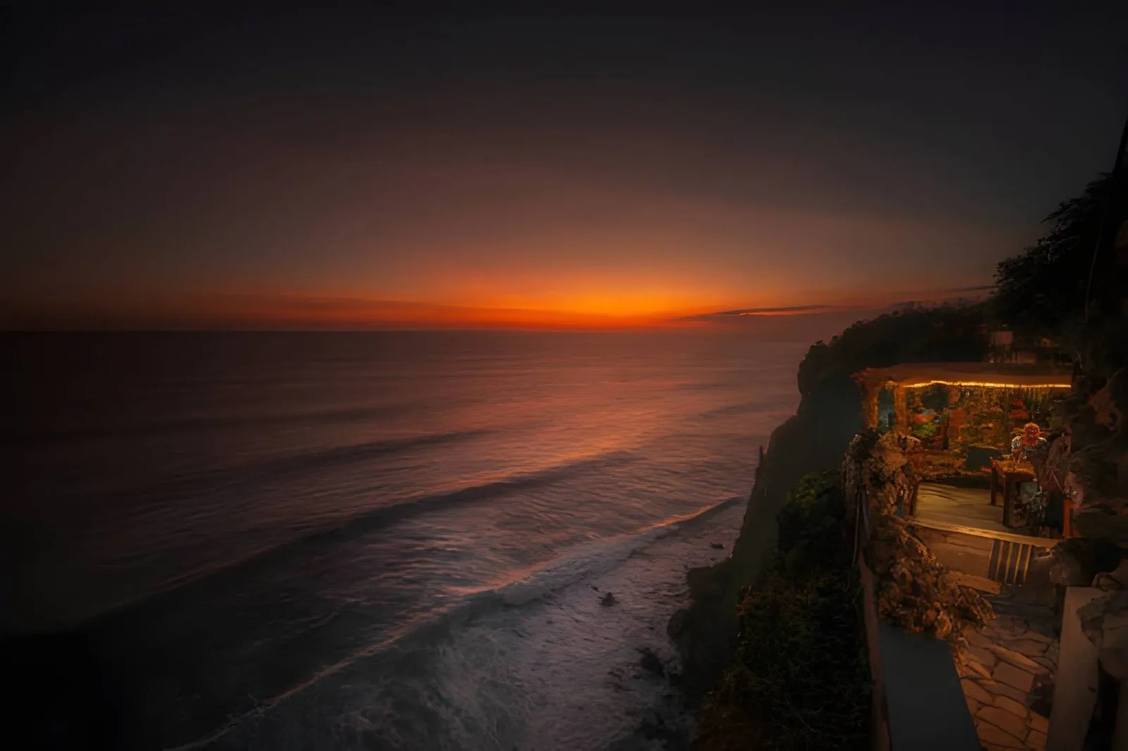 Sunset dinner in uluwatu