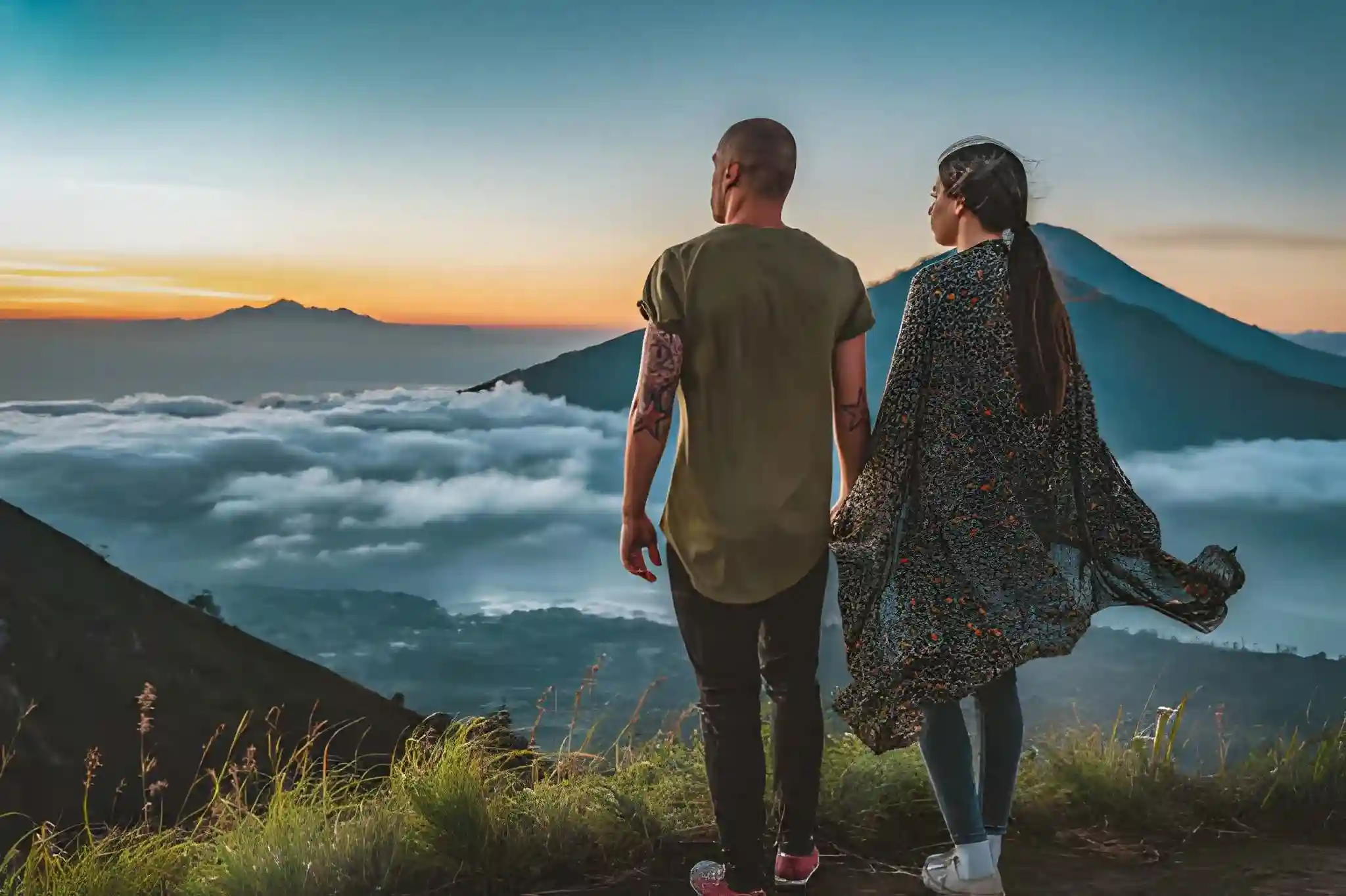 couple enjoy mount batur in bali