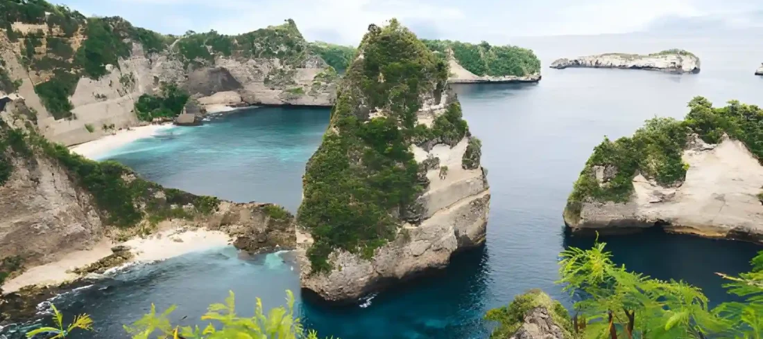 Thousand Islands Viewpoint Nusa Penida