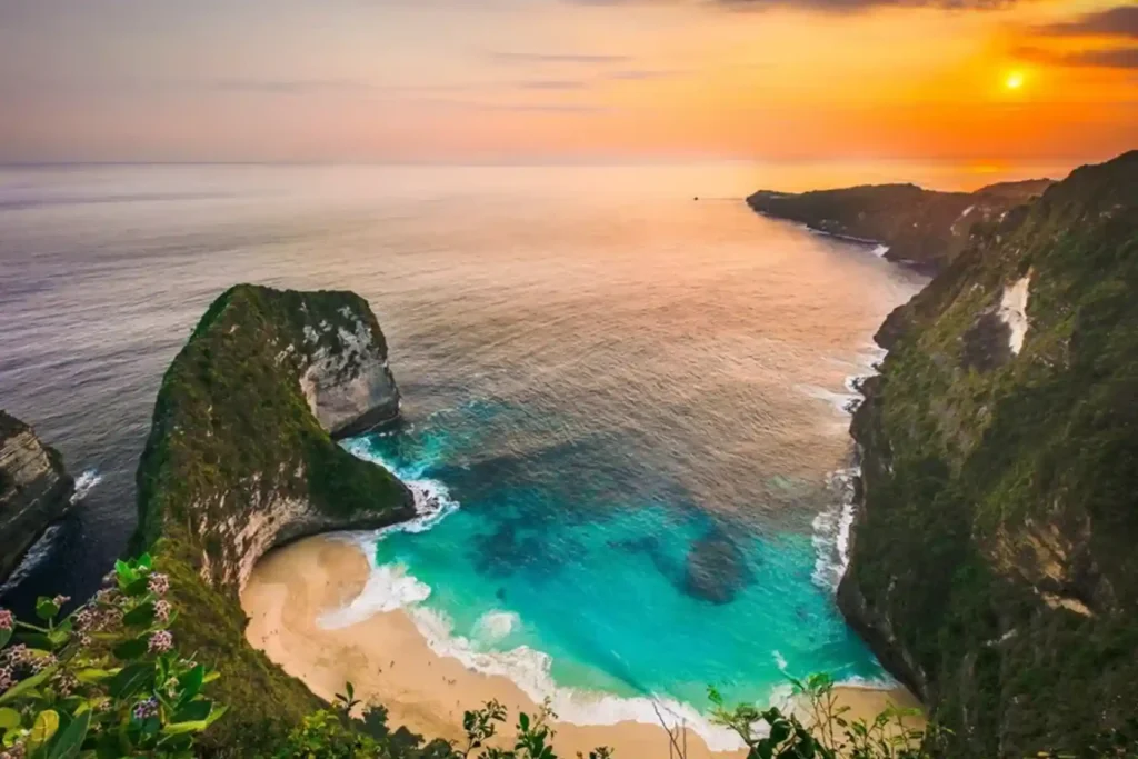 Kelingking Beach Nusa Penida Viewpoints