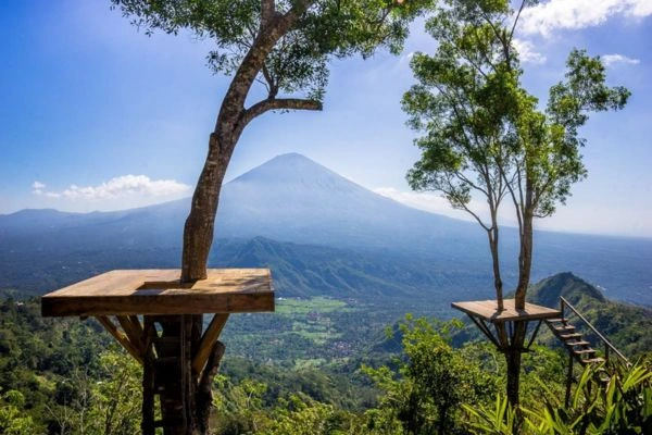 Lahangan Sweet Viewpoint in Karangasem bali