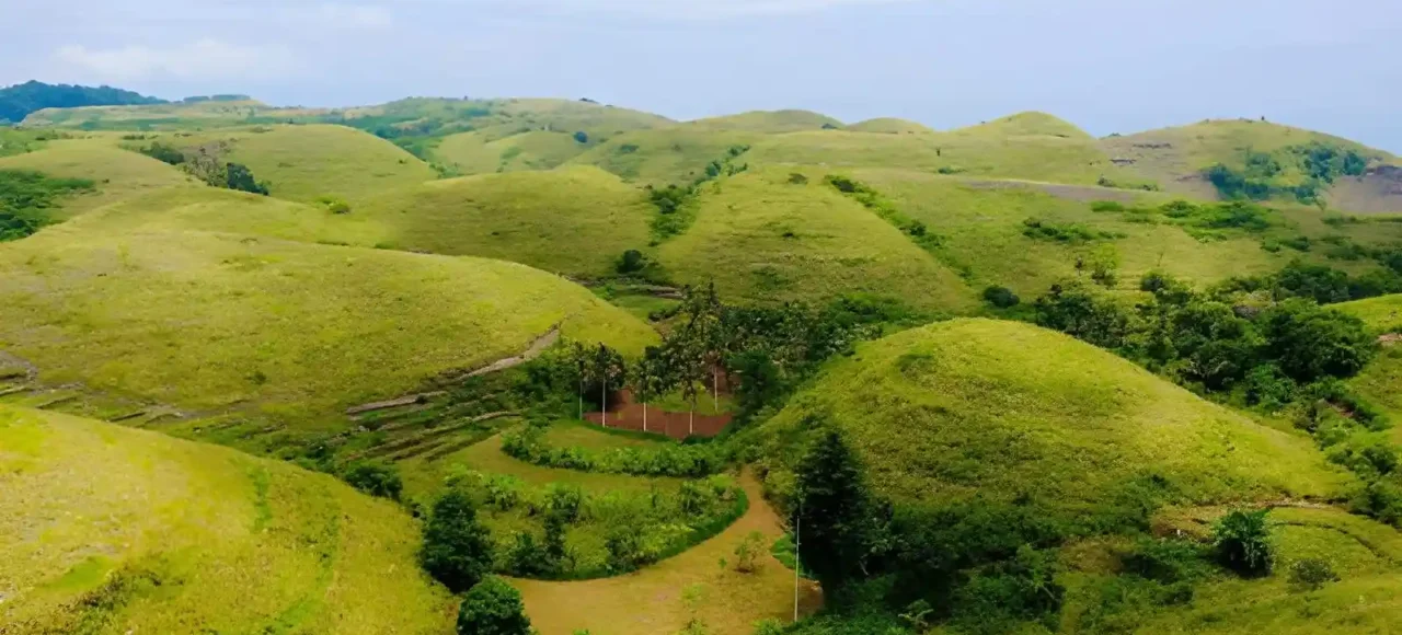Teletubbies Hill Nusa Penida