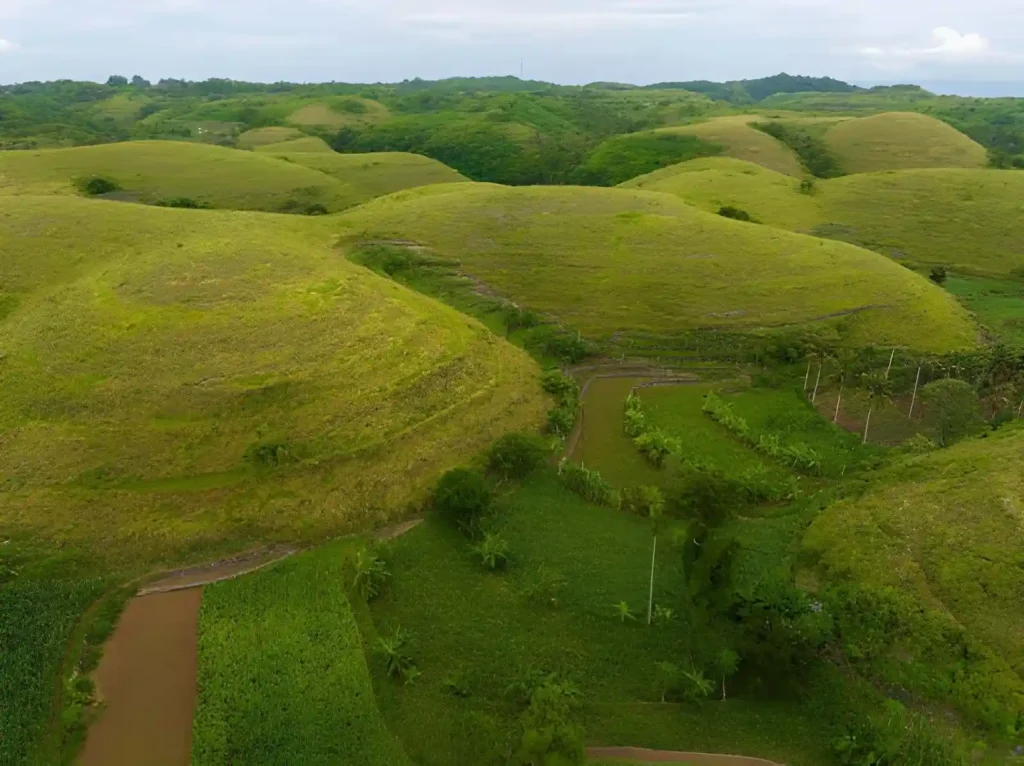 What you can see in Teletubbies Hill Nusa Penida