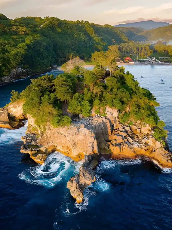 Crystal Bay Nusa Penida Clear Waters & Stunning Coastal Views